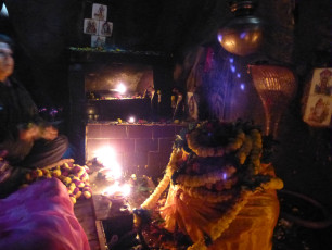 Trikund-on-the-forehead-of-Guruji-Koteshwar-Shivling-Temple-Kamakhya